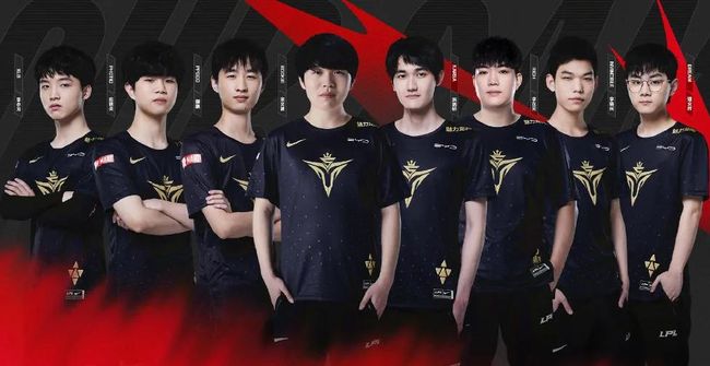 所展现的坚 所展现的坚