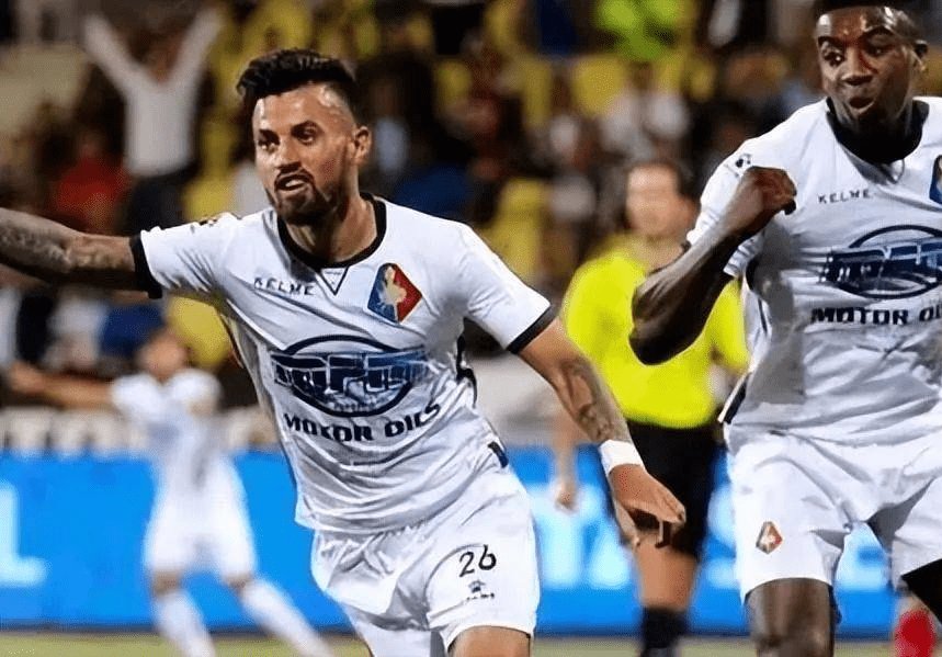 同样不容忽 同样不容忽