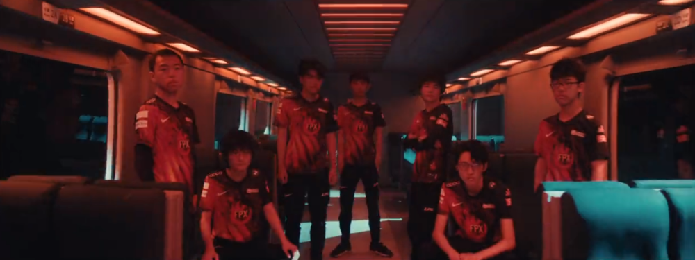 因素共同作 因素共同作