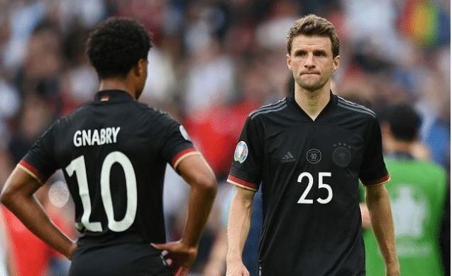 应凌驾于足 应凌驾于足