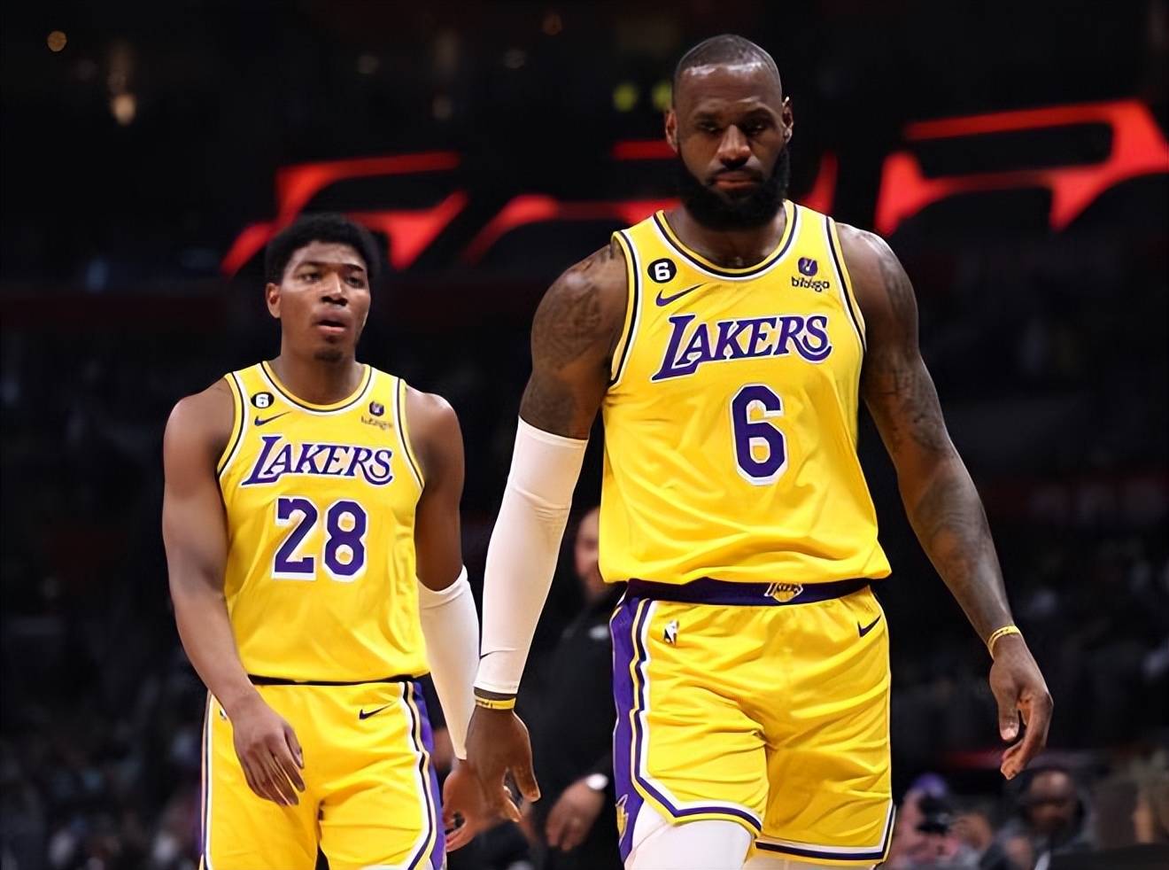 现了他对投 现了他对投