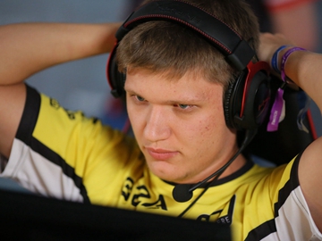 皇马通过中 皇马通过中